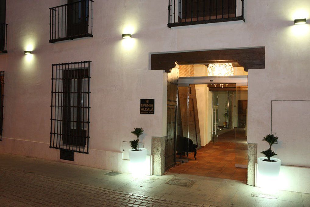 Evenia Alcala Boutique Hotel Alcala de Henares Exterior photo